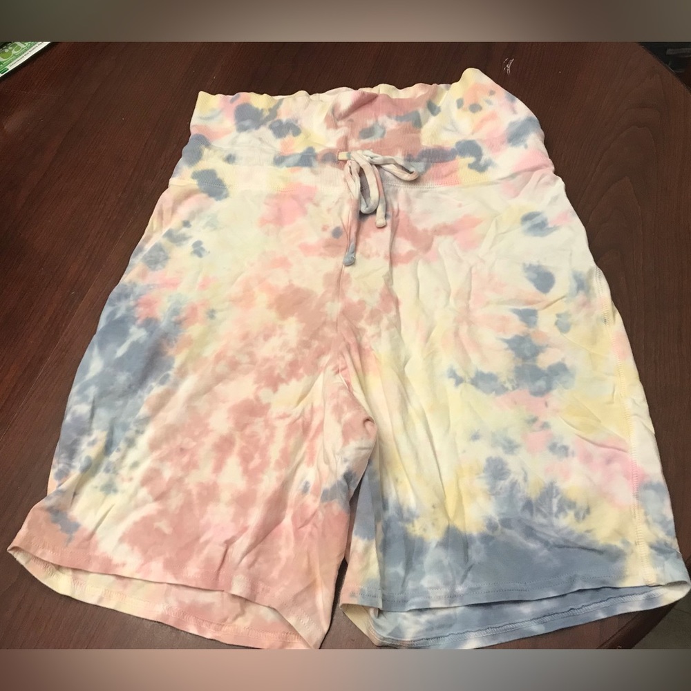 tie dye in shorts! Yes!
